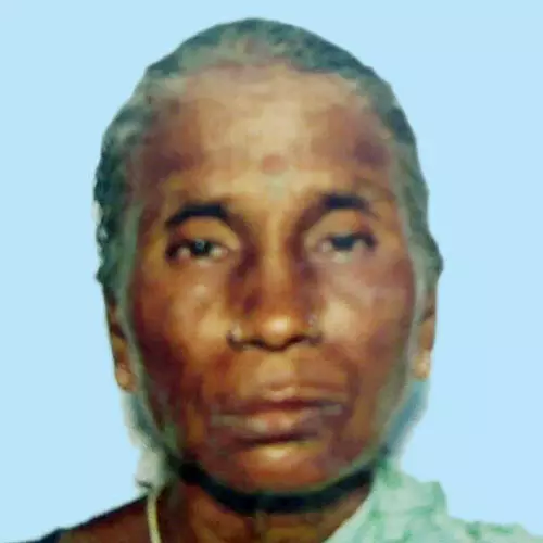 വീ​ട്ട​മ്മ ട്രെ​യി​ൻ ത​ട്ടി മ​രി​ച്ച നി​ല​യി​ൽ