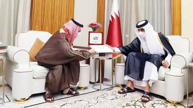 ഖത്തർ അമീറിന് സൽമാൻ രാജാവിെൻറ ക്ഷണം ഖത്തർ അമീറിന് സൽമാൻ രാജാവിെൻറ ക്ഷണം