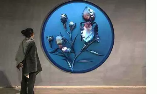 Flowers in stainless steel