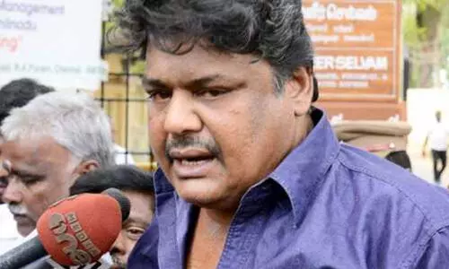 കോവിഡ് വാക്‌സിനെതിരെ വ്യാജപ്രചാരണം: മന്‍സൂര്‍ അലി ഖാന് രണ്ട് ലക്ഷം പിഴയിട്ട് കോടതി