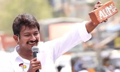 ഉദയനിധിയുടെ സൂര്യോദയം കാത്ത്​...