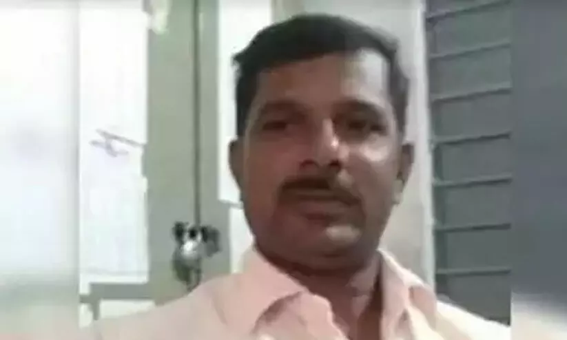 നാരങ്ങാ നീര് മൂക്കിലൊഴിച്ചാൽ കോവിഡ് മാറുമെന്ന് ബി.ജെ.പി എം.പി; പരീക്ഷിച്ച അധ്യാപകൻ മരിച്ചു നാരങ്ങാ നീര് മൂക്കിലൊഴിച്ചാൽ കോവിഡ് മാറുമെന്ന് ബി.ജെ.പി എം.പി; പരീക്ഷിച്ച അധ്യാപകൻ മരിച്ചു