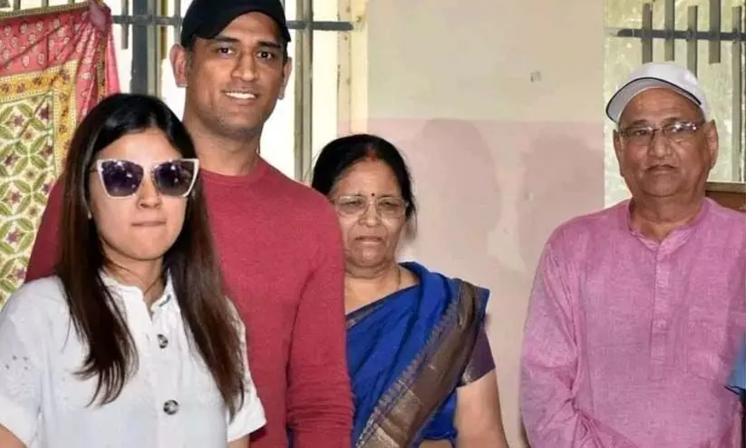 Mahendra Singh Dhoni Mahendra Singh Dhoni
