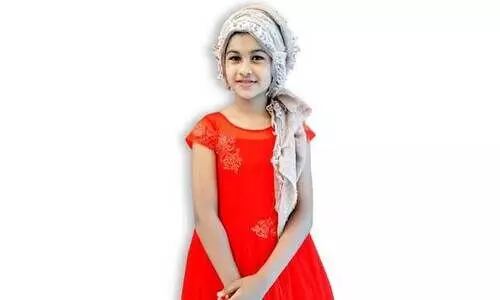 ഇസ്ര  ഹബീബ്:​ സഞ്ചരിക്കുന്ന എൻ​ൈസ​​േക്ലാപീഡിയ