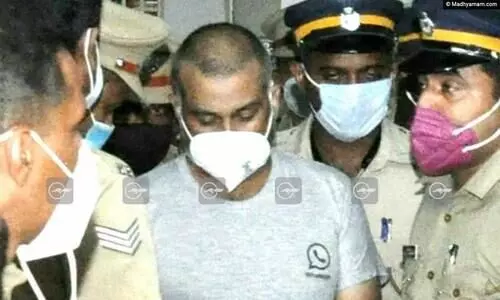 സ​നു മോ​ഹ​ൻ നാ​ല് ദി​വ​സം​കൂ​ടി ക​സ്​​റ്റ​ഡി​യി​ൽ