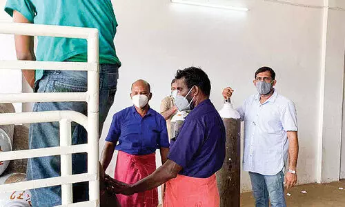 andin oxygen cylinder