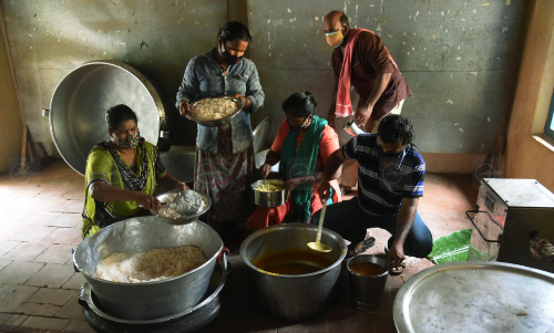 ചേർത്ത് പിടിക്കാം...