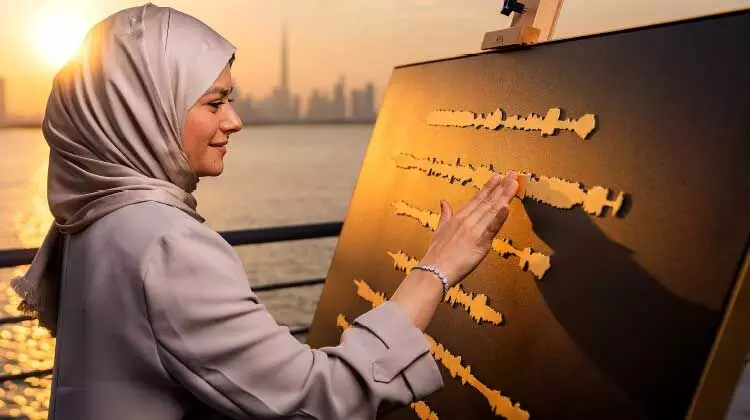 ശ​ബ്ദ​വീ​ചി​ക​ള​ല്ല, സു​ന്ദ​ര​ ക​ലാ​സൃ​ഷ്ടി​ക​ൾ