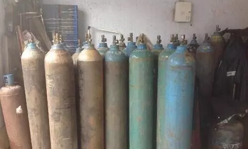 oxygen cylinder
