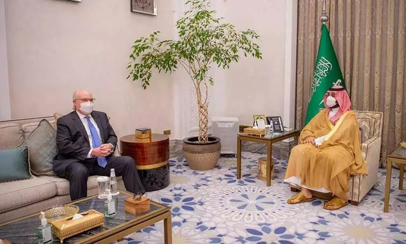 കി​രീ​ടാ​വ​കാ​ശി തി​മോ​ത്തി ലെ​ൻ​ഡ​ർ കി​ങ്ങു​മാ​യി ച​ർ​ച്ച ന​ട​ത്തി