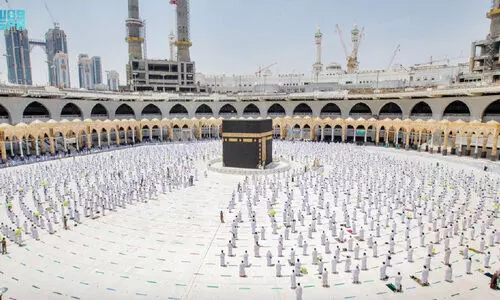 റമദാൻ അവസാന പത്തിലേക്ക്: കൂടുതൽ വിദേശ തീർഥാടകരെത്തുമെന്ന് മന്ത്രാലയം