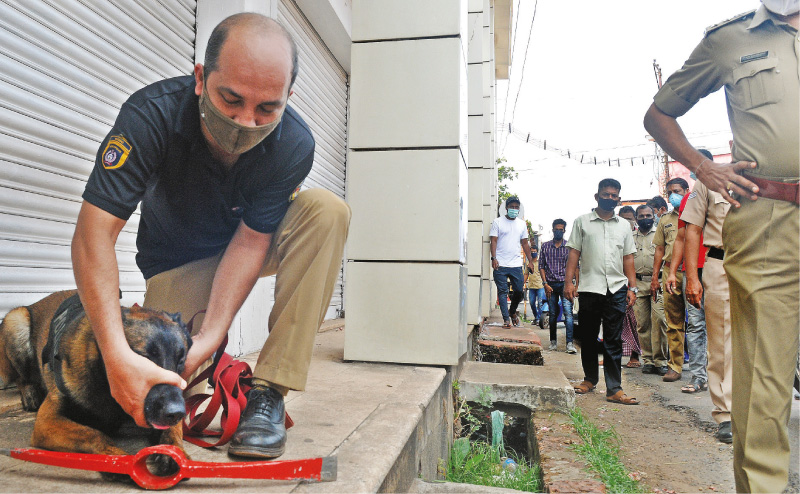 കണ്ണൂര് മാര്ക്കറ്റിലെ കടകളില് മോഷണ ശ്രമം കണ്ണൂര് മാര്ക്കറ്റിലെ കടകളില് മോഷണ ശ്രമം