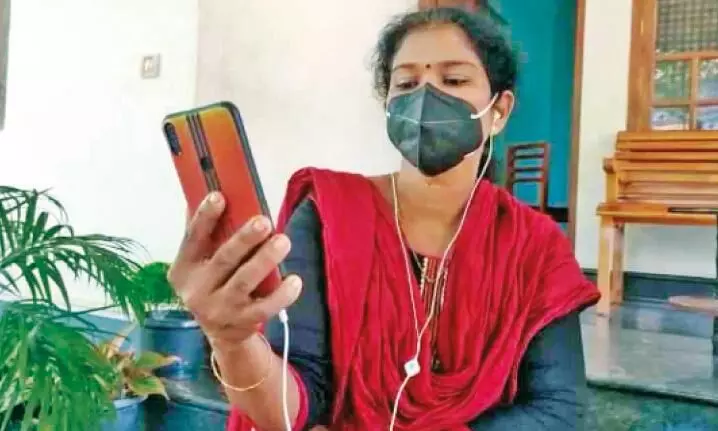 യുവ കർഷകക്ക് ജഡ്​ജിയുടെ ആദരം