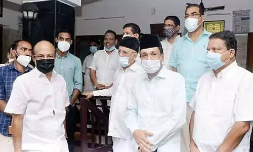 ഇടതിനോടു​ ചാഞ്ഞും ചരിഞ്ഞും മുസ്​ലിം വോട്ടുകൾ