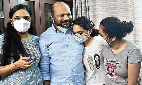 ഇ​ട​തു​മ​ന​സ്സ്​ തെ​ളി​യി​ച്ച്​ മ​ധ്യ​കേ​ര​ളം