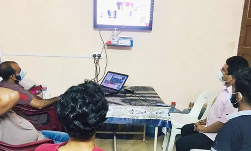 വോട്ടെണ്ണൽ: ആവേശം ചോരാതെ പ്രവാസികളും