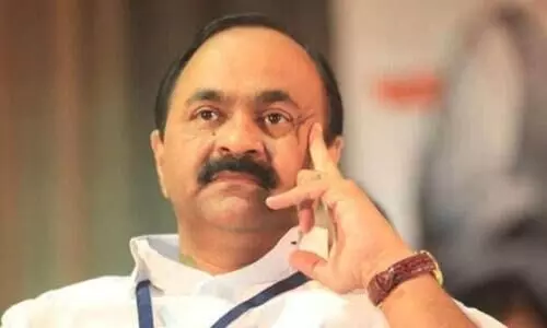 കോവിഡ്​ മാനദണ്ഡലംഘനം: വി.​ഡി. സതീശനെതിരായ ഹരജിയിൽ വിശദീകരണം ​തേടി