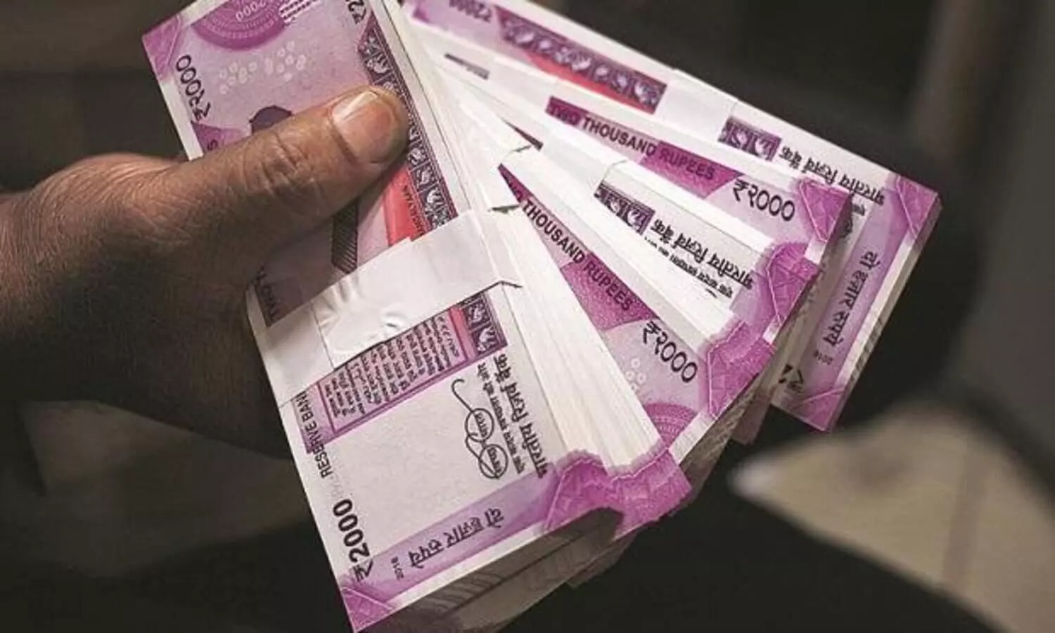 indian currency 2000 rupees image