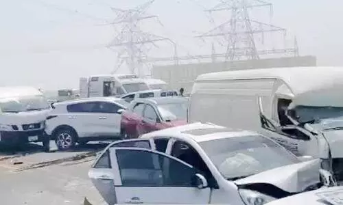 പൊടിക്കാറ്റ്​: 34 വാഹനങ്ങൾ കൂട്ടിയിടിച്ചു നാലു​ പേർക്ക്​ പരിക്കേറ്റു