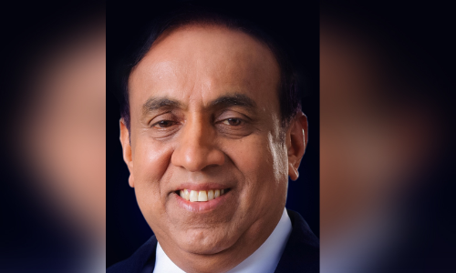 ചരിത്ര വിജയത്തിലേക്ക്​ നയിച്ചത്​ മുഖ്യമന്ത്രിയുടെ വിശ്വാസ്യത​ -രവി പിള്ള