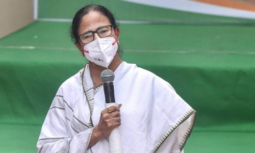 മൂ​ന്നാം ഊ​ഴം; 21ാമ​ത്​ മു​ഖ്യ​മ​ന്ത്രിയായി മമത