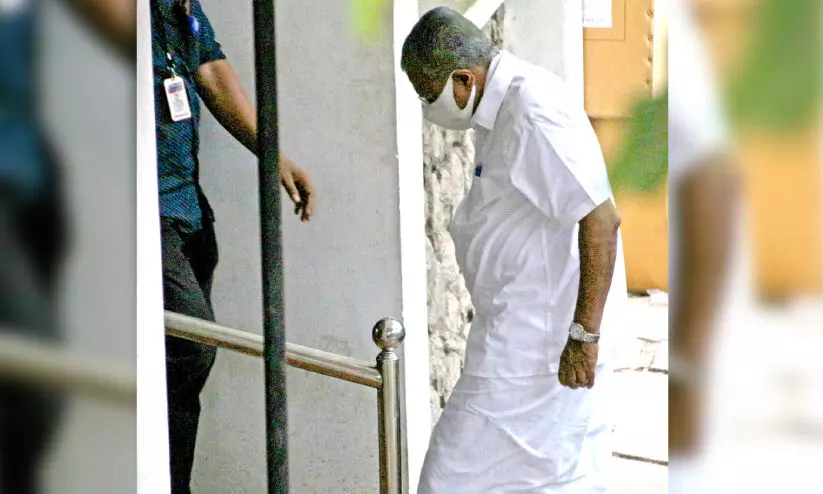 pinarayi vijayan 05-05