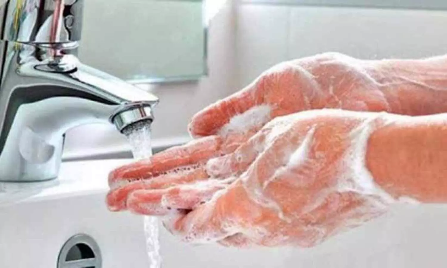 കൈ​ക​ൾ അ​ണു​മു​ക്ത​മാ​ക്ക​ൽ കാ​മ്പ​യി​ൻ ആ​രം​ഭി​ച്ചു