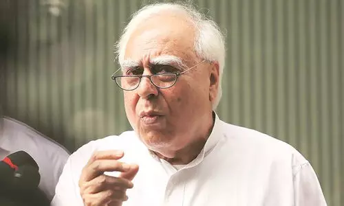 കോണ്‍ഗ്രസിന്റെ തോല്‍വി നേതൃത്വം പരിശോധിക്കണം -കപില്‍ സിബല്‍