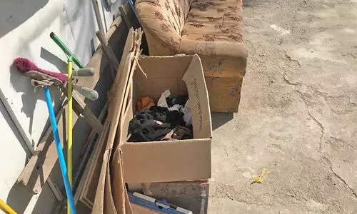 പു​റം​സ്​​ഥ​ല​ങ്ങ​ളി​ൽ കൊ​ല്ല​പ്പ​ണി, ആ​ശാ​രി​പ്പ​ണി പാ​ടി​ല്ല