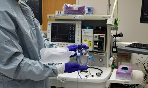 ഒ​​രു​​ദി​​വ​​സം ഓ​​ക്സി​​ജ​​ന് 45,600 രൂ​​പ; കോ​വി​ഡ് രോ​ഗി​ക​ളെ പി​ഴി​യു​ന്നു, ഇ​ട​പെ​ട​ണം – മ​നു​ഷ്യാ​വ​കാ​ശ ക​മീ​ഷ​ൻ