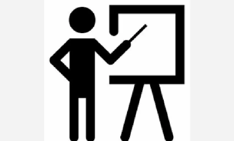 എച്ച്.എസ്.എ സോഷ്യല് സയന്സ് റാങ്ക് പട്ടിക: നിയമിച്ചത് 12 പേരെ മാത്രം കാലാവധി ആഗസ്റ്റിൽ അവസാനിക്കും എച്ച്.എസ്.എ സോഷ്യല് സയന്സ് റാങ്ക് പട്ടിക: നിയമിച്ചത് 12 പേരെ മാത്രം കാലാവധി ആഗസ്റ്റിൽ അവസാനിക്കും