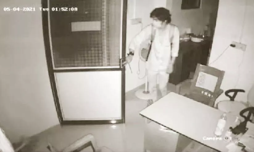 thief in cctv
