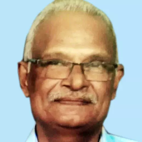 ച​ന്ദ്ര​ൻ