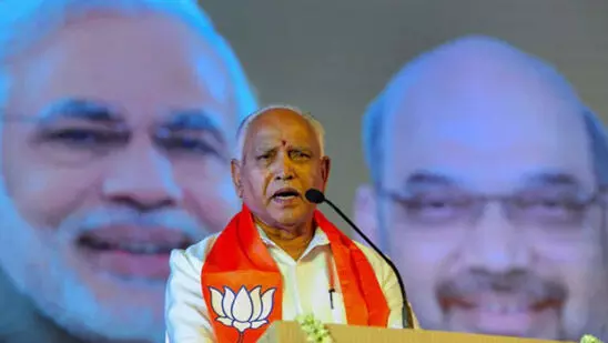 കോവിഡ് രോഗിയുമായി യെദിയൂരപ്പയുടെ വസതിക്ക് മുന്നിൽ പ്രതിഷേധം; രോഗി മരിച്ചു കോവിഡ് രോഗിയുമായി യെദിയൂരപ്പയുടെ വസതിക്ക് മുന്നിൽ പ്രതിഷേധം; രോഗി മരിച്ചു