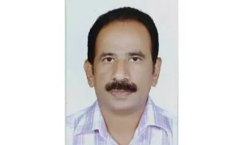 മൂ​ന്നു പ​തി​റ്റാ​ണ്ടി​‍െൻറ പ്ര​വാ​സ​ത്തി​ന്​ വി​ട​പ​റ​ഞ്ഞ് മോ​ന​ച്ച​ൻ ബേ​ബി നാ​ട​ണ​ഞ്ഞു