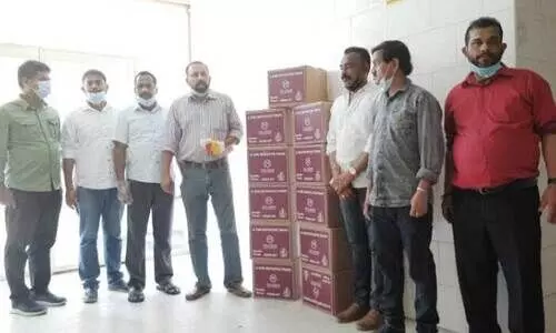 ഒ.​എ​ൻ.​സി.​പി ഹെ​ൽ​പ് ഡെ​സ്​​ക്കി​ന് സ​ഹാ​യ​വു​മാ​യി മ​ല​ബാ​ർ ഗോ​ൾ​ഡ്