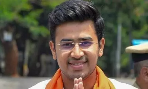 തേജസ്വി സൂര്യയുടെ വർഗീയ പരാമർശത്തിനെതിരെ വ്യാപക പ്രതിഷേധം; വിമർശനവുമായി രാമചന്ദ്ര ഗുഹയും