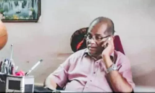 മൂന്ന്​ തലമുറയുടെ അധ്യാപക​ന്​ വിട നൽകി ശിഷ്യസമൂഹം