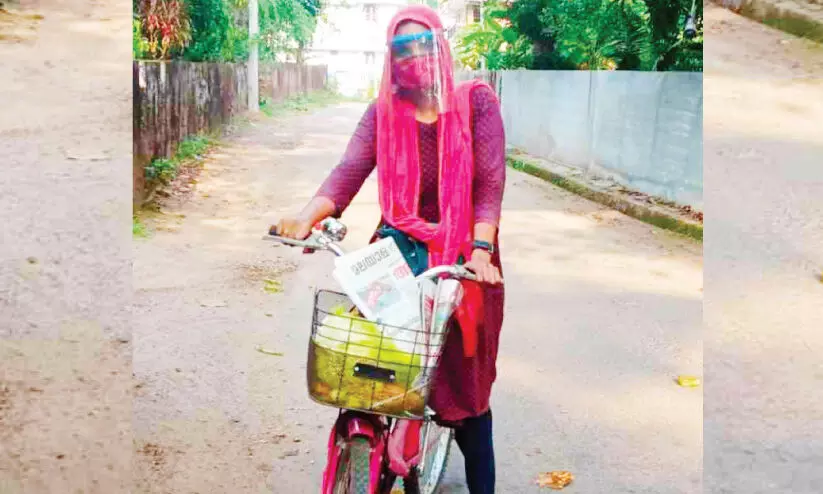 haseena news paper girl haseena news paper girl