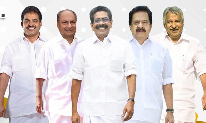 നിയമസഭാകക്ഷി നേതാവിനെ സോണിയ തീരുമാനിക്കട്ടെയെന്ന് കോൺഗ്രസ് പ്രമേയം നിയമസഭാകക്ഷി നേതാവിനെ സോണിയ തീരുമാനിക്കട്ടെയെന്ന് കോൺഗ്രസ് പ്രമേയം