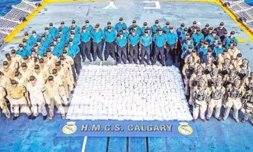 ക​പ്പ​ലു​ക​ളി​ൽ​നി​ന്ന്​ മ​യ​ക്കു​മ​രു​ന്ന് ശേ​ഖ​രം പി​ടി​കൂ​ടി