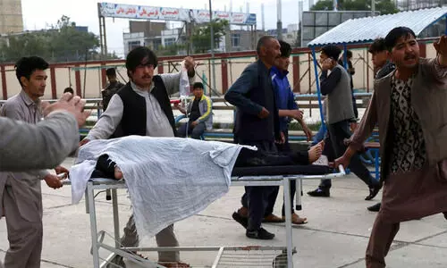 അഫ്​ഗാനിസ്ഥാനിൽ സ്​കൂളിന്​ സമീപം സ്​ഫോടനം; 25 പേർ കൊല്ലപ്പെട്ടു, നിരവധി പേർക്ക്​ പരിക്ക്​