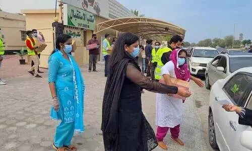 ഇഫ്താർ കിറ്റ്​ വിതരണം