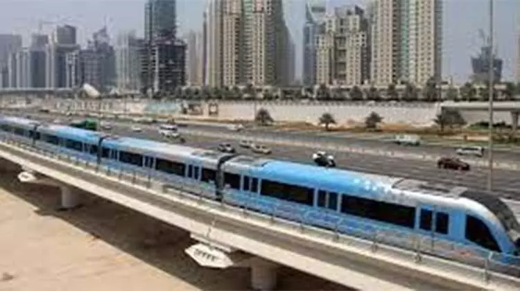 പെരുന്നാൾ അവധി: മെട്രോ, ബസ് സമയങ്ങളിൽ മാറ്റം പെരുന്നാൾ അവധി: മെട്രോ, ബസ് സമയങ്ങളിൽ മാറ്റം