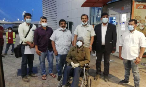 സുമനസ്സുകളുടെ ഇടപെടലിൽ ശശിധരൻ നാടണഞ്ഞു