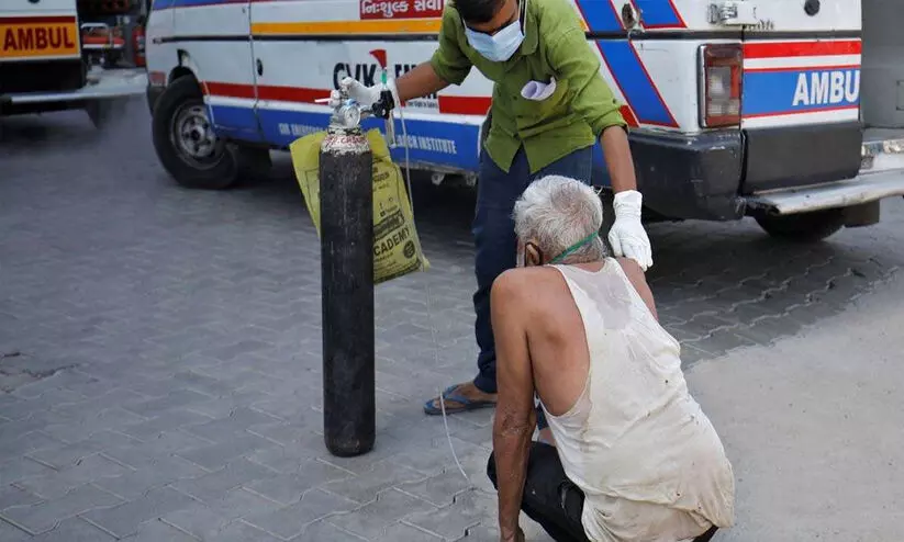 ഓക്സിജന്റെ സഹായത്തോടെ കഴിയുന്നത് ഒമ്പത് ലക്ഷം രോഗികള് -കേന്ദ്രം ഓക്സിജന്റെ സഹായത്തോടെ കഴിയുന്നത് ഒമ്പത് ലക്ഷം രോഗികള് -കേന്ദ്രം