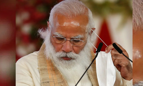 കോ​വി​ഡ്​ നേ​രി​ട്ട​തി​ലെ വീ​ഴ്​​ച​ക്ക്​ മ​ന്ത്രി​മാ​രെ മാ​റ്റി മു​ഖം ര​ക്ഷി​ക്കാ​ൻ മോ​ദി