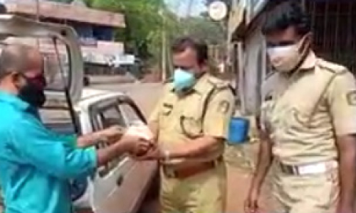 പൊലീസുകാരുടെ ദാഹമകറ്റാൻ ശിവദാസ​െൻറ ഇളനീർ