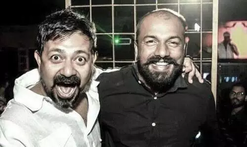 തീയറ്ററിൽ ചിരി, കൈയടി, ചൂളം വിളി; ആളുകൾ മാർട്ടിനെ പൊക്കിയെടുത്തു -സുഹൃത്തിനെ കുറിച്ച് എബ്രിഡ് ഷൈൻ