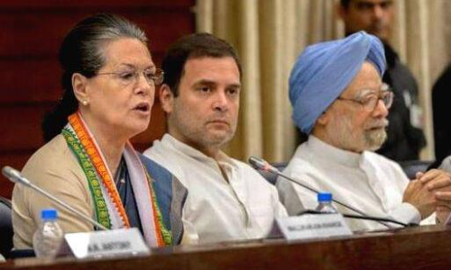 ഹൈ​ക​മാ​ൻ​ഡ്​ തീ​രു​മാ​നം വൈ​കു​ന്നു; ഇല്ല, പ്രതിപക്ഷ നേതാവായില്ല